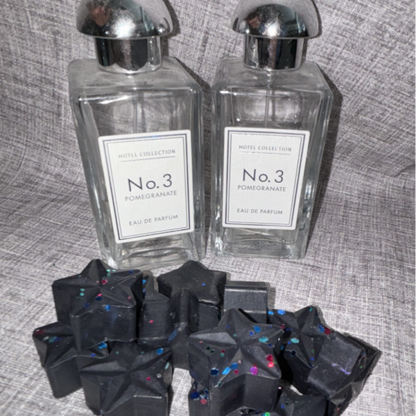 Pomegranate noir ( like the perfume)