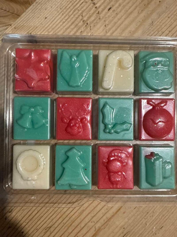 Box of Christmas spice