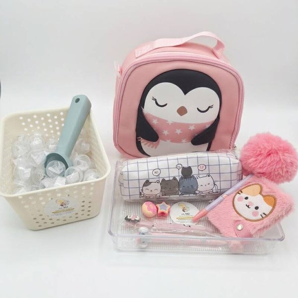 Maletita Penguin Lovely y 5 Bolitas Sorpresa