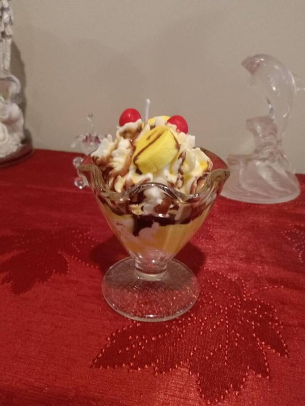 Banana split ice cream sundae candle