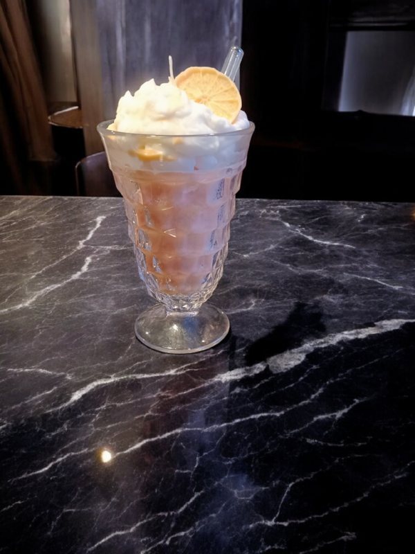 Creamsicle sundae candle