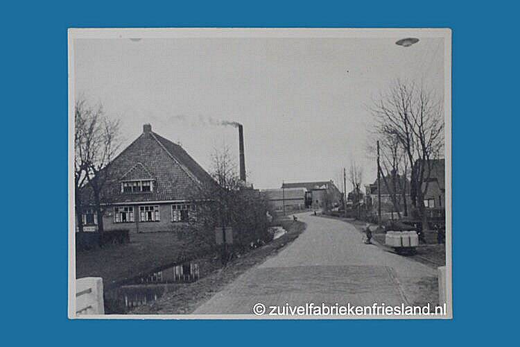 Ansichtkaart zuivelfabriek Osingahuizen