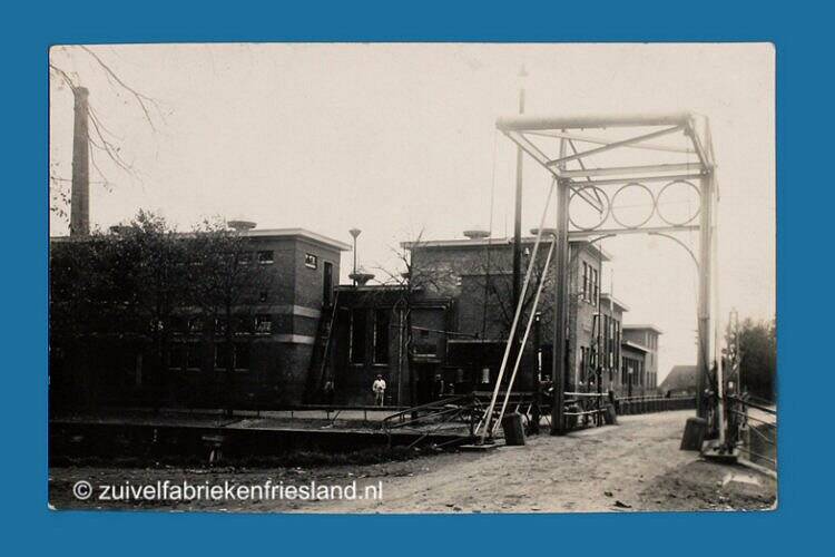 Fotokaart zuivelfabriek Terwispel.