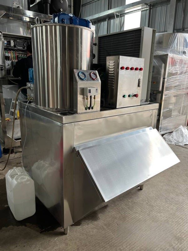 Salt Flake Ice Machine