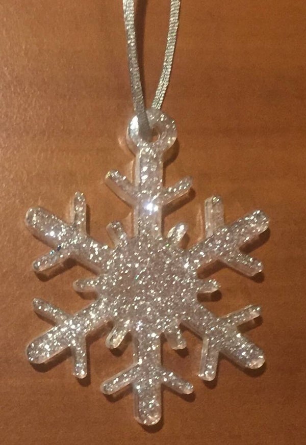 handgemaakte kerstdecoratie: sneeuwvlokje ( Dionys design 7)