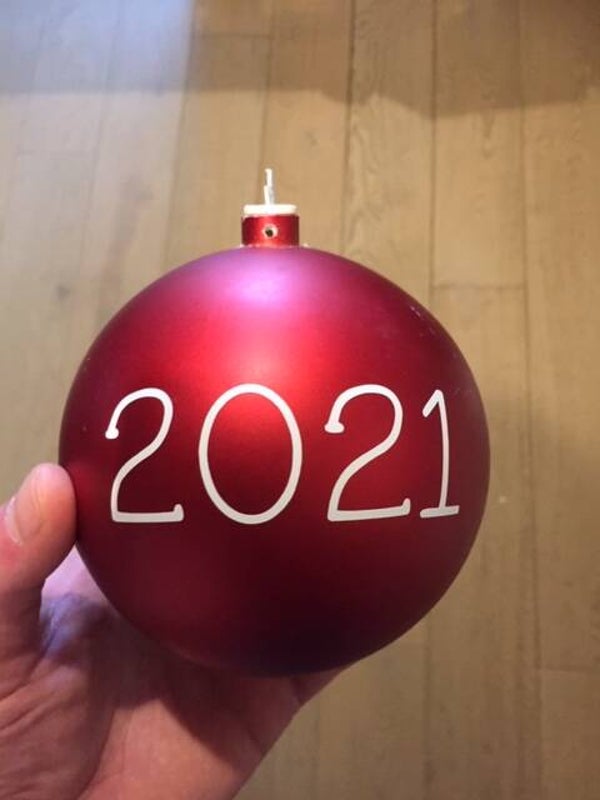 gepersonalisserde kerstbal: 2021 ( Dionys design 1)