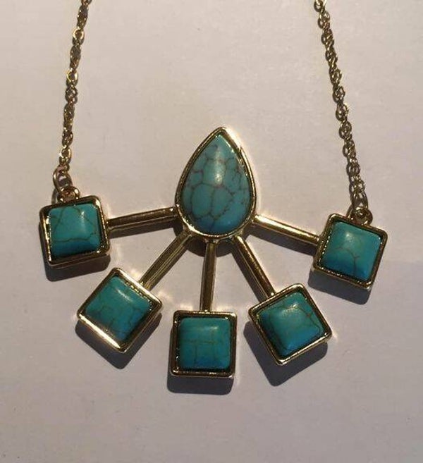 hanger met toebehoren ketting ( Dionys design 88)