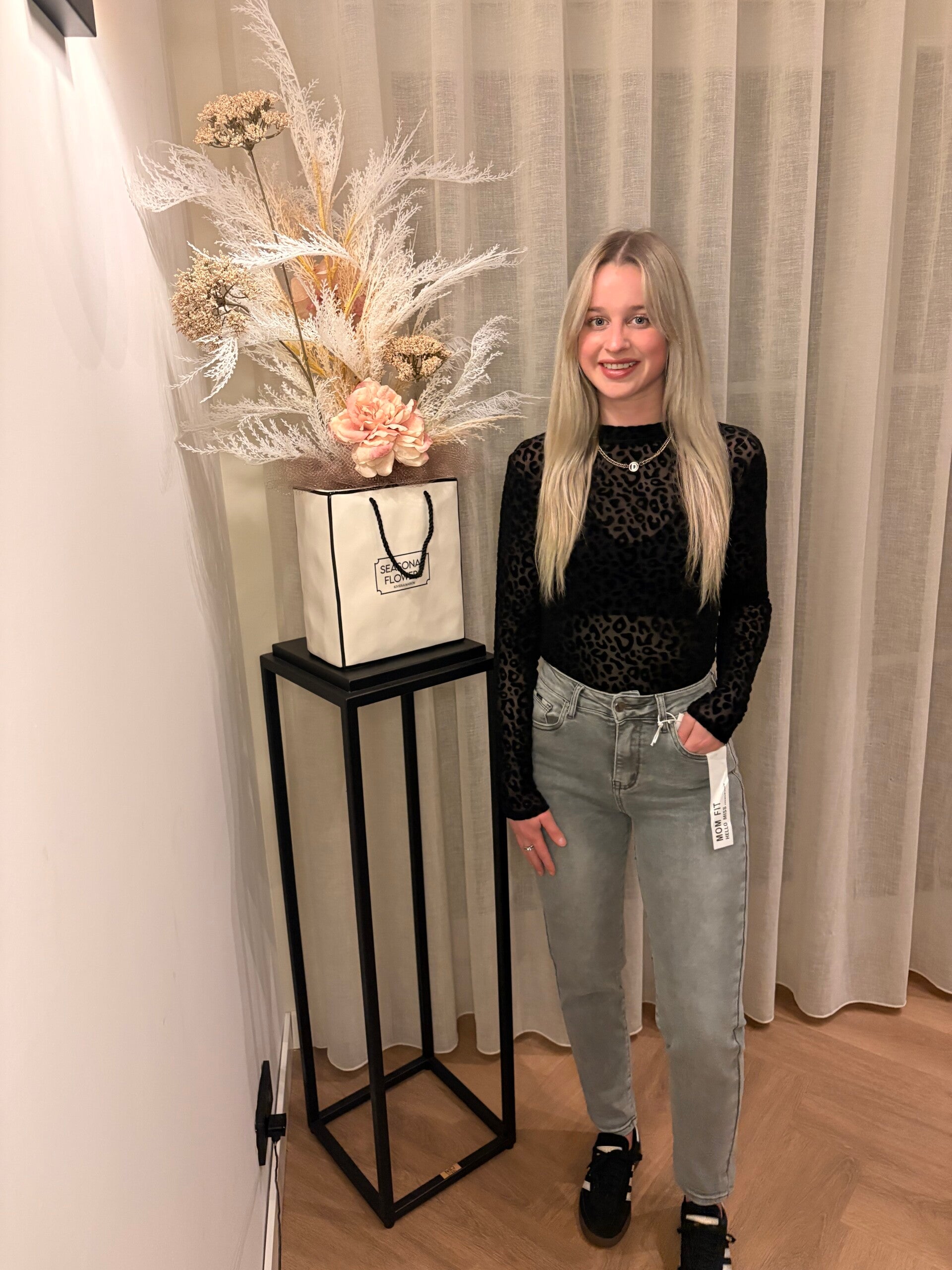 Hello Miss Mom Fit Grey