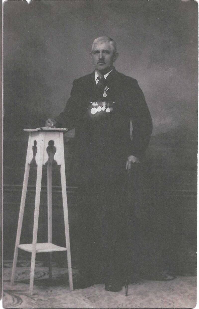 Marinus ( Marien) van der Klooster Dz ''asje pijn''  ( 1864-1958)                              Zoon van: Jacob van der Klooster ( 1829-1899)