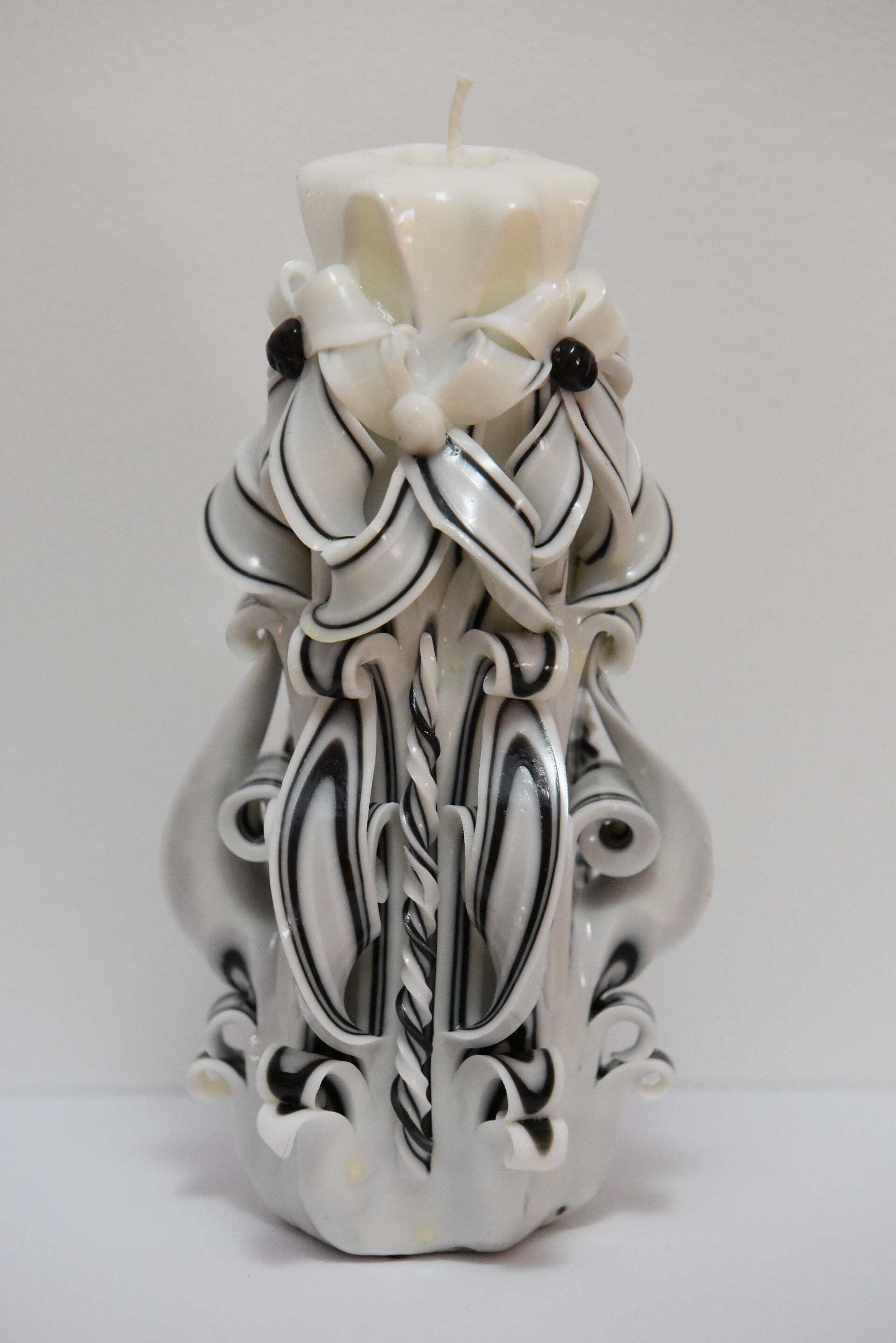 Moyenne bougie sculptée - Noir & Blanc