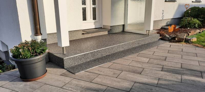 Podest Steinteppich Quarzkiesboden Quarzkies fugenlos 