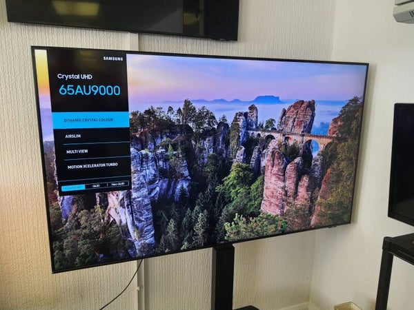 SAMSUNG UE65AU9000KXXU 65" Smart 4K Ultra HD HDR LED TV with Bixby, Alexa & Google Assistant0