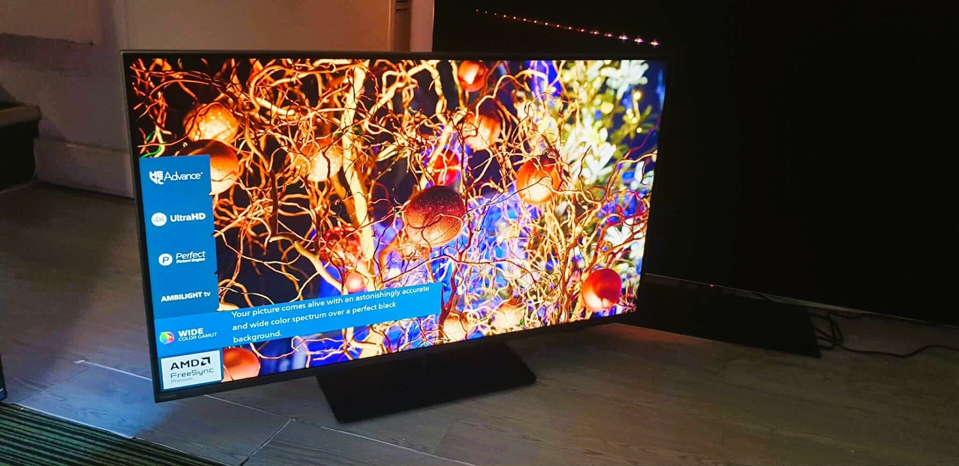 PHILIPS 43PUS8807/12 43" 4K HDR10+ Dolby Vision 120Hz Android TV with HDMI 2.1