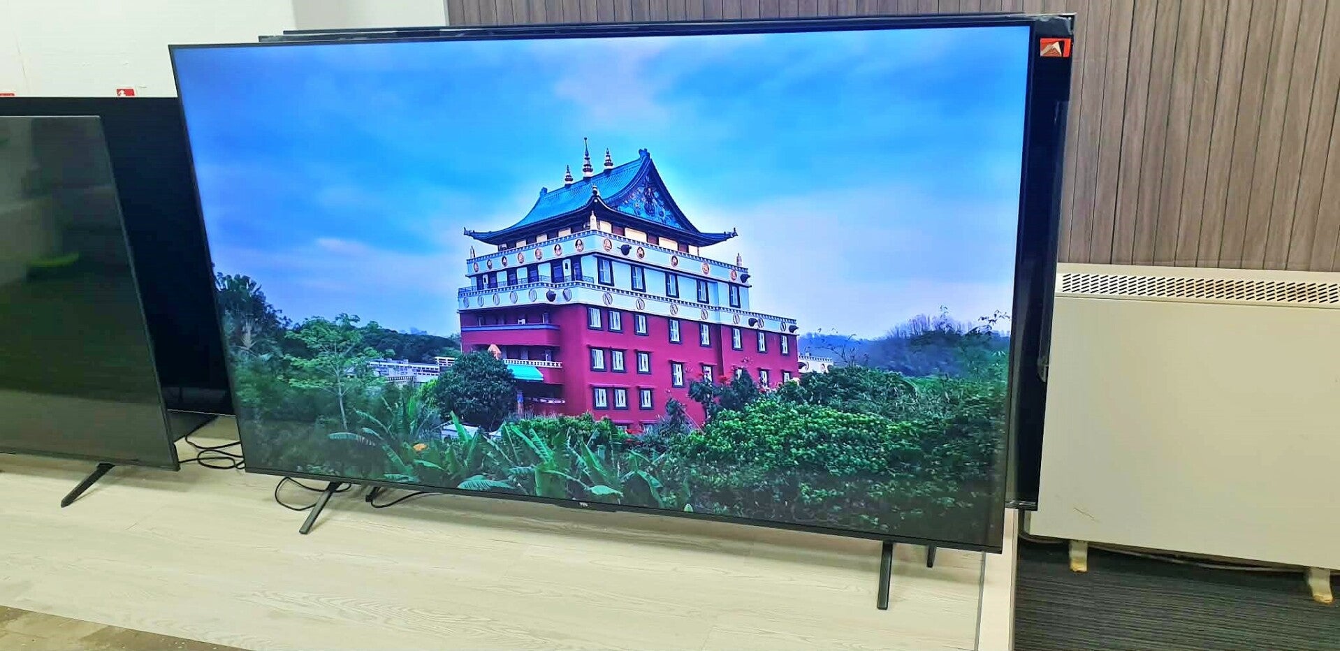 TCL 75V6C-UK 75" 4K HDR10+ DOLBY VISION GOOGLE TV – PLEASE READ