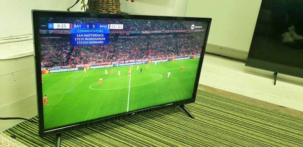 JVC LT-32C605 32" HDR SMART TV WITH BUILT IN DVD PLAYER
