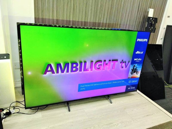 PHILIPS 65PUS8500/12 65" QLED 4K  HDR10+ TITAN SMART TV – with 3 sided Ambilight