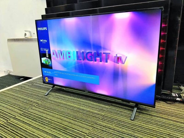 PHILIPS 43PUS8500/12 43" Android Smart 4K Ultra HD HDR LED TV with Google Assistant – with 3 sided Ambilight