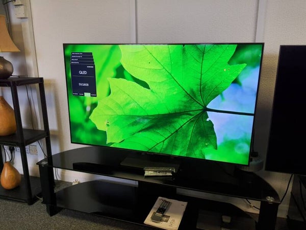 SAMSUNG QE55Q80BATXXU 55" Smart 4K Ultra HD HDR QLED TV with Bixby, Alexa & Google Assistant