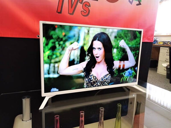 Sharp 32BC2KWF2B 32 Inch Smart TV - White