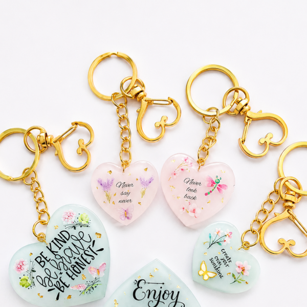 Hartvormige handmade sleutelhangers met tekst