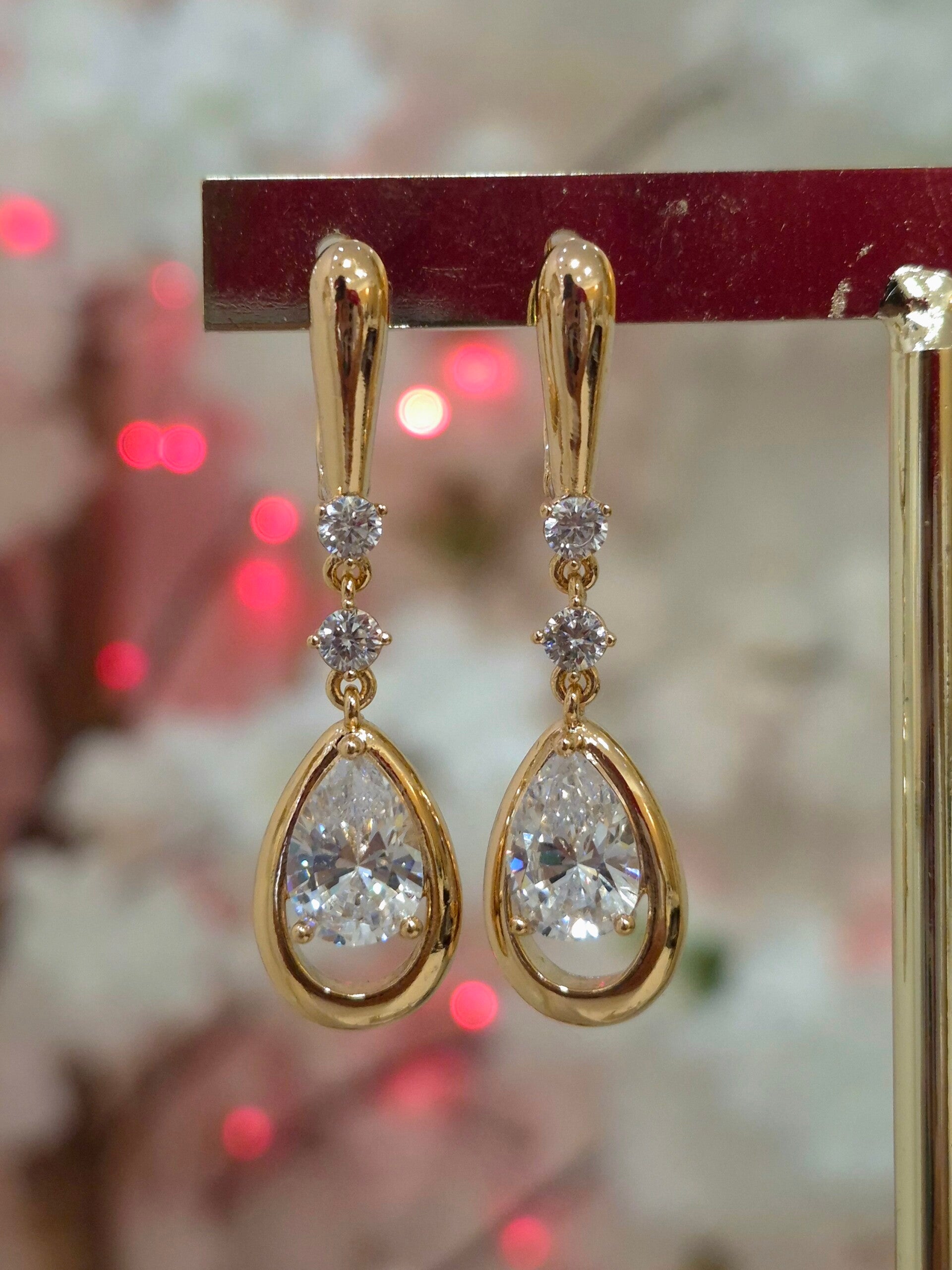 Boucles d’oreilles acier inoxydable & cristaux Swarovski – Élégance brillante