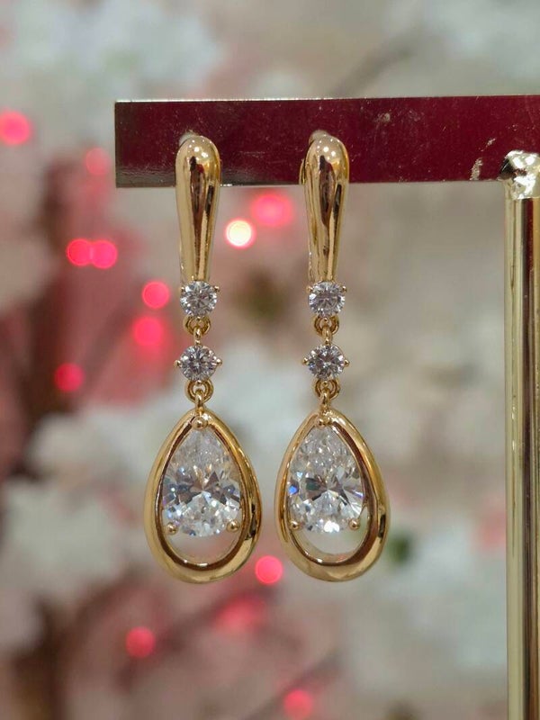 Boucles d’oreilles acier inoxydable & cristaux Swarovski – Élégance brillante