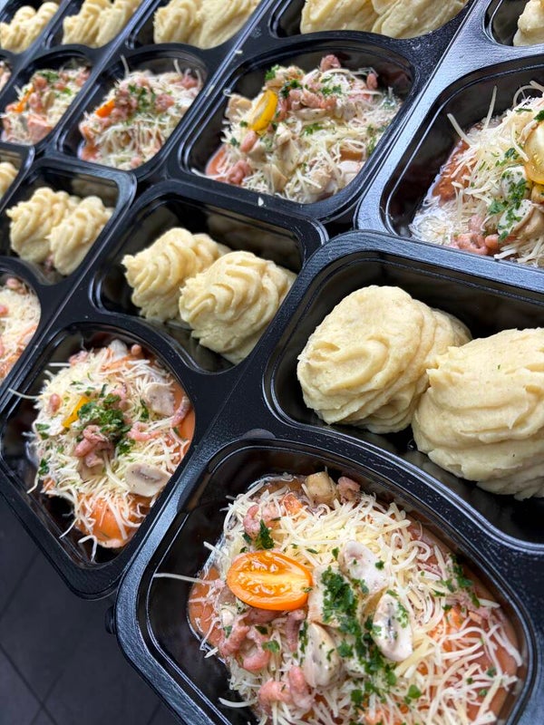 Dagschotel Vispannetje met bisque van garnaal en puree