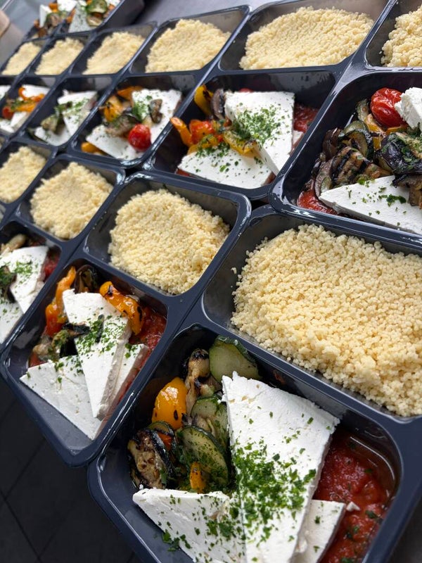 Dagschotel Veggie Feta, tomatensaus, gegrilde groente en couscous