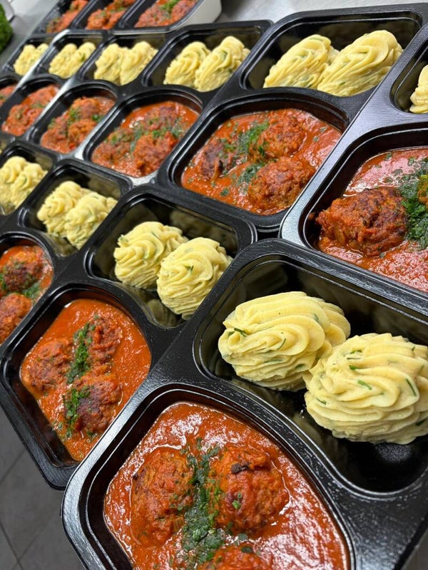 Dagschotel Italiaanse gehaktballen met tomatensaus, puree