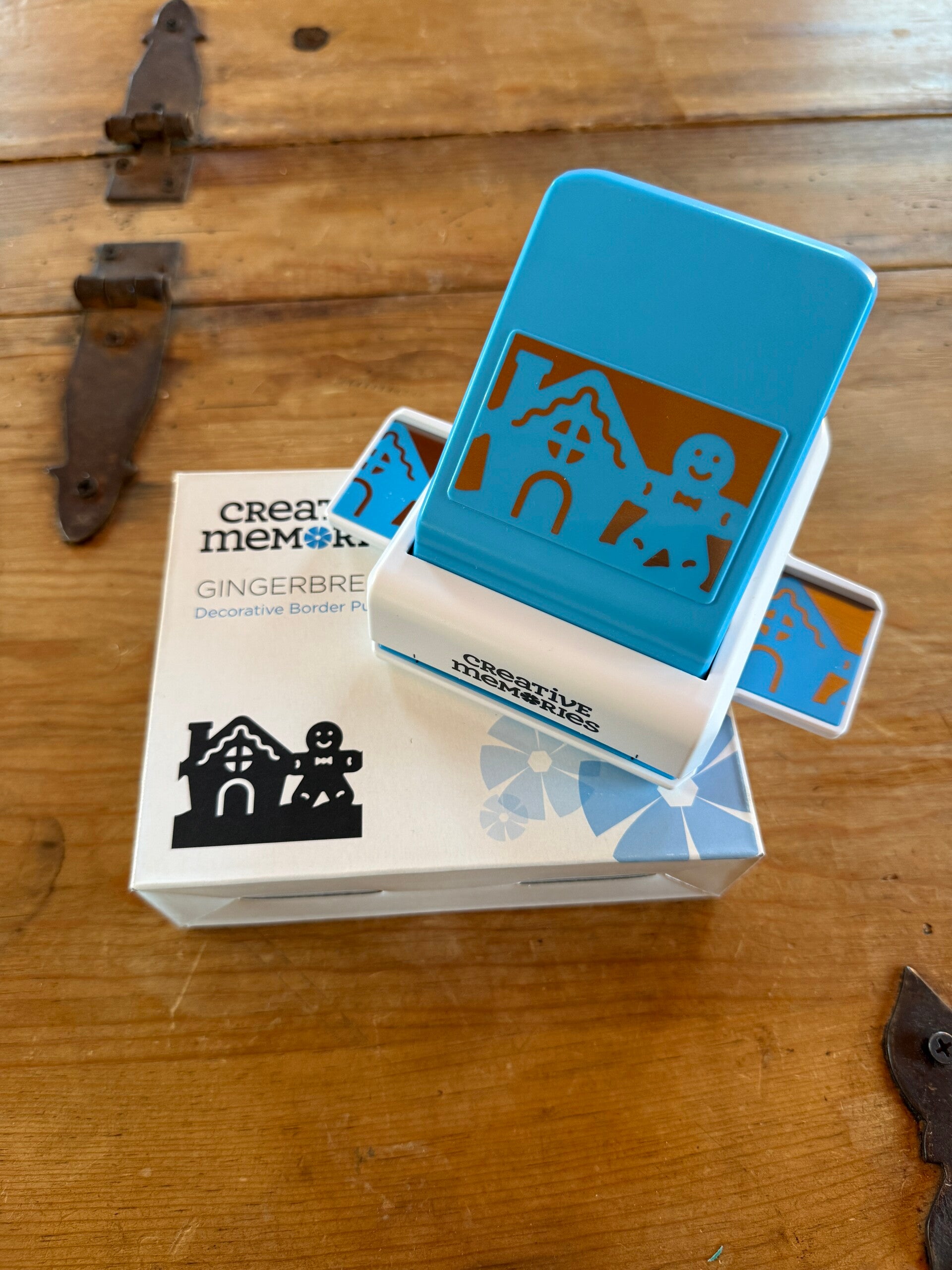 Gingerbread Border Punch