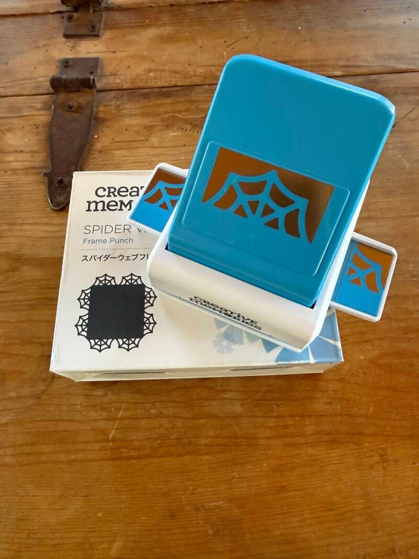 Spider Webs Frame Punch
