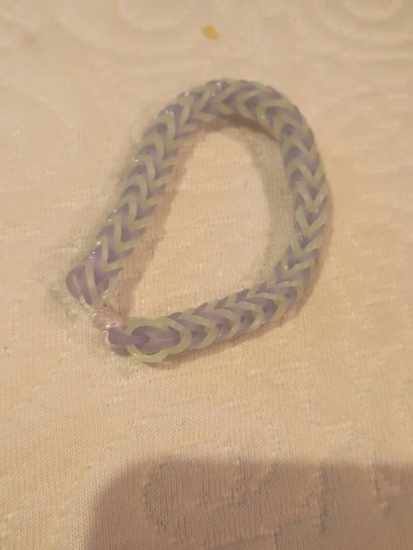Glow in the dark rubber bands