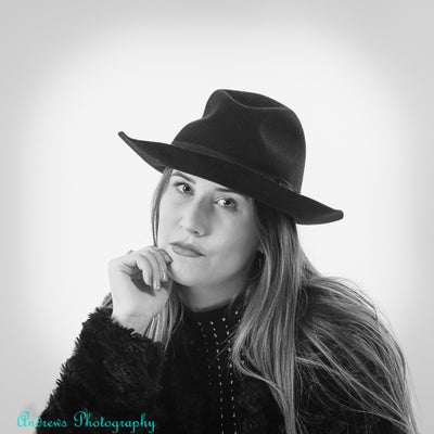 Madlenka-102.jpg