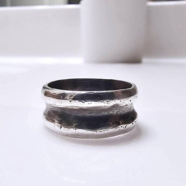 Rolling silver ring