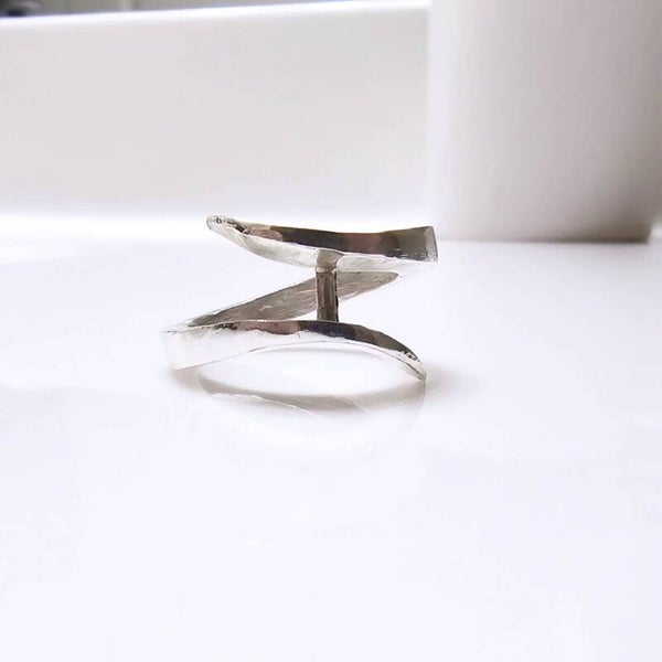 Silver wave ring