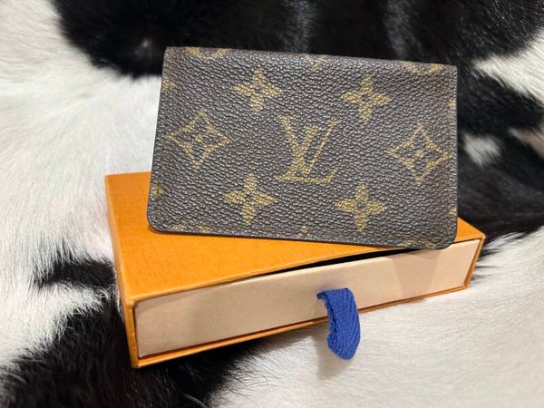 Lv card holder