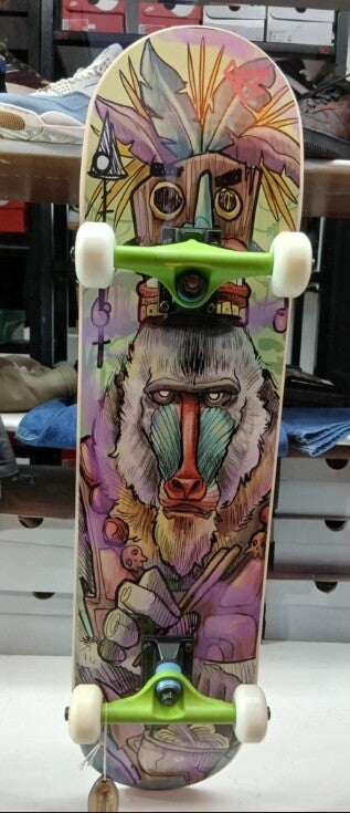 SKATEBOAR WOODOO BABUIN