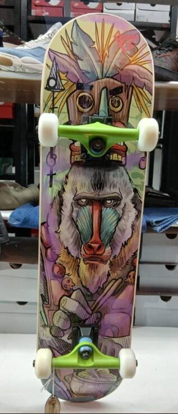 SKATEBOAR WOODOO BABUIN