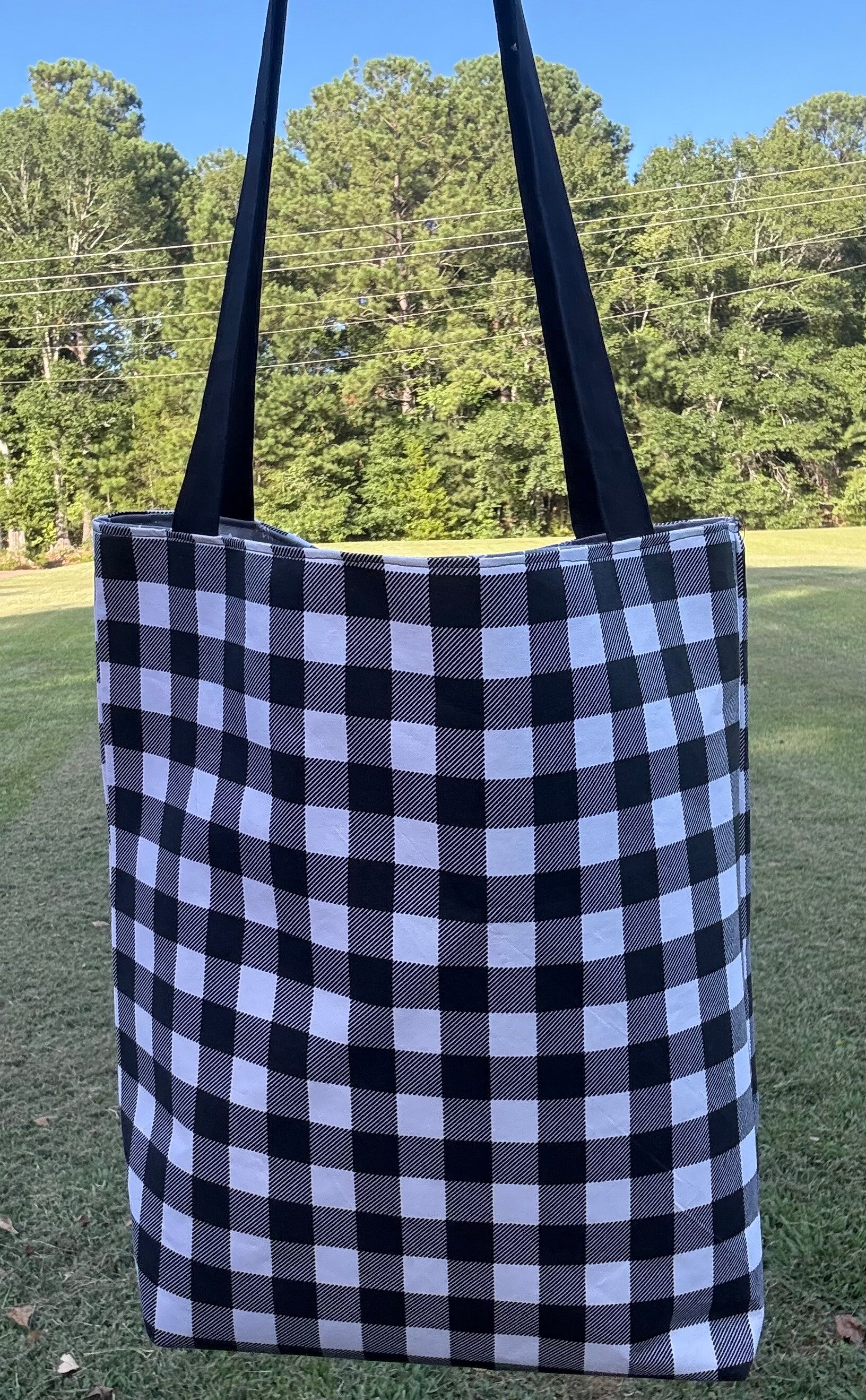 Black & White Handbag Totes
