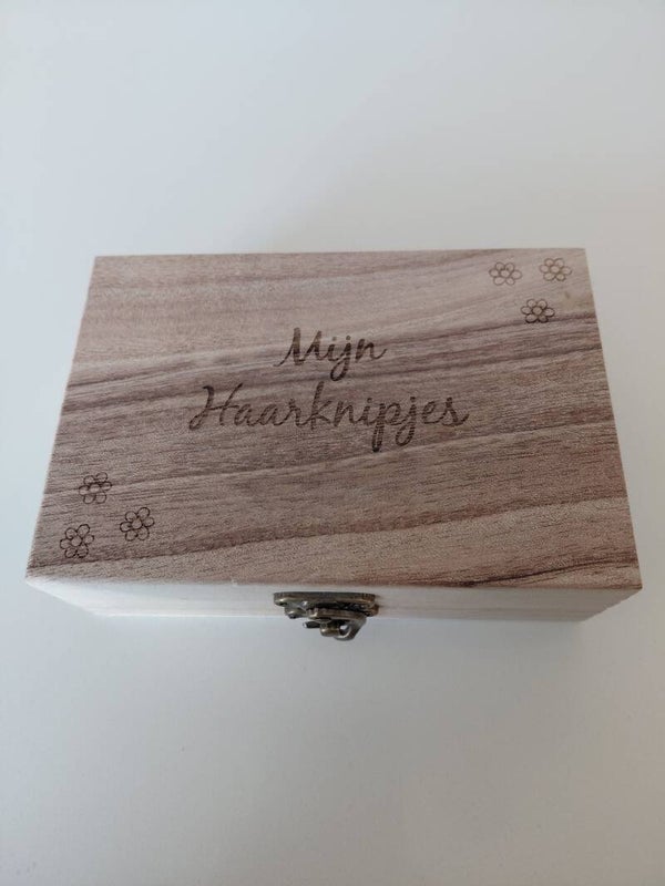 haarknipjes doosje nr 4