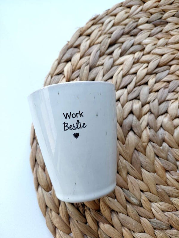 Glitter en Grime mok " Work bestie"