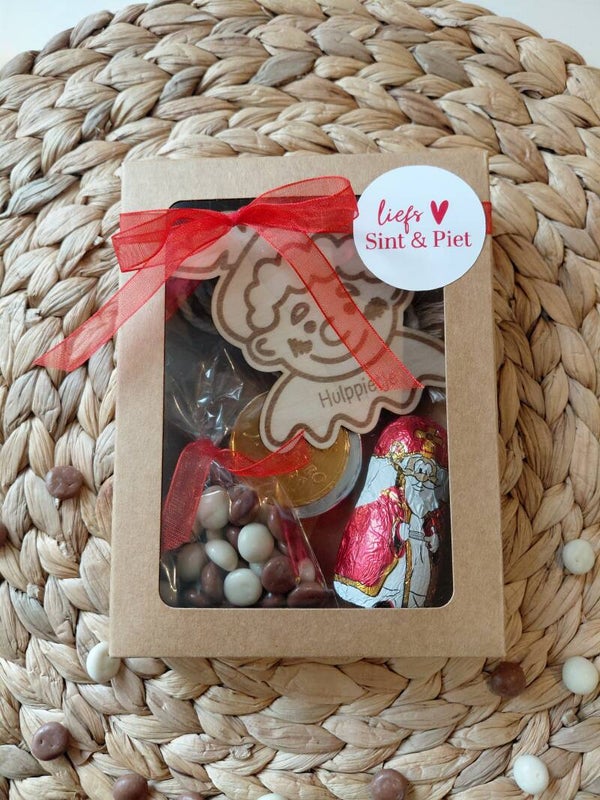 Schoen cadeautje Hulppietje ketting met naam