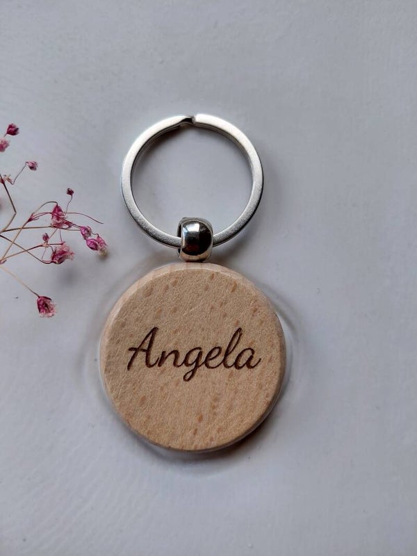 Houten sleutelhanger " gepersonaliseerd met naam"