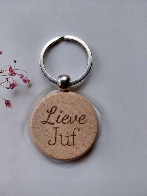 Houten sleutelhanger " lieve juf "