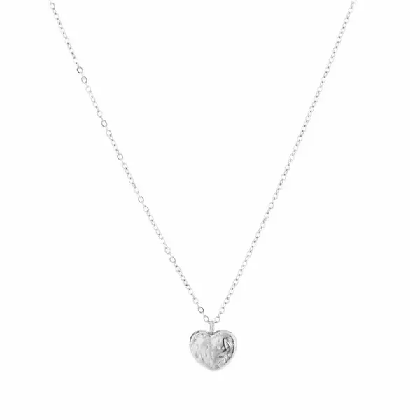 fijne ketting met geslagen hartjes hanger