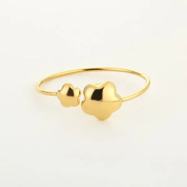 Flower bangle