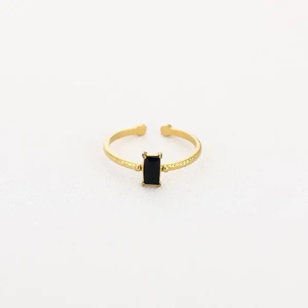 Black en gold ring