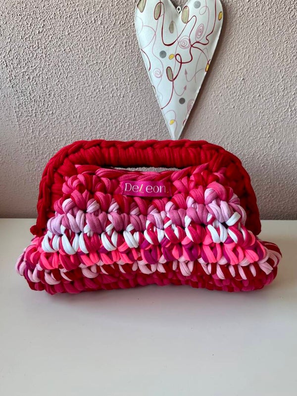 Clutch Pink