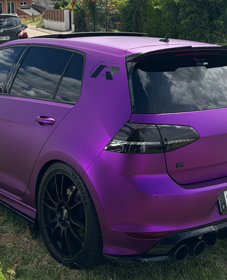 Volkswagen Golf 7R violette