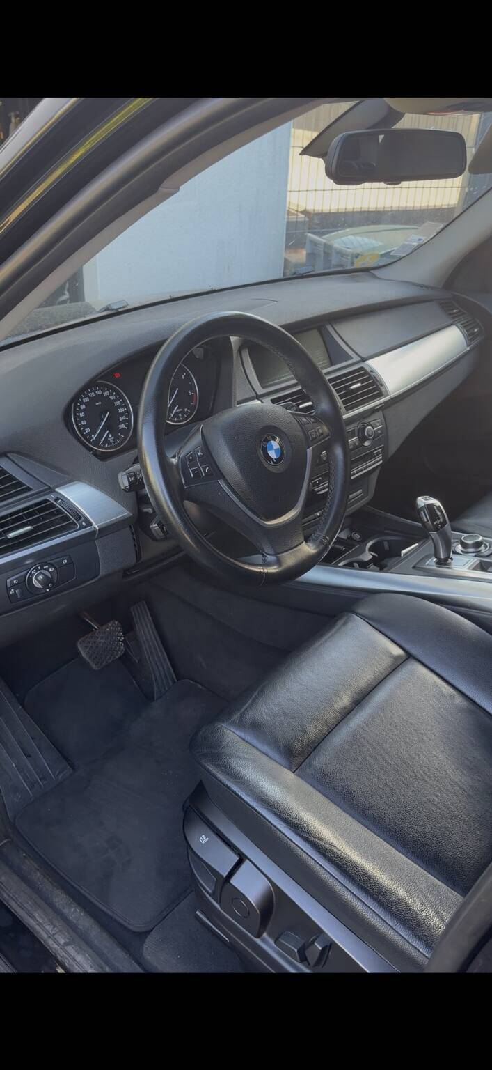 BMW X5 intérieur avant detailing